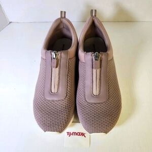 Easy Spirit Pink Sneakers with Slip-On Design and Breathable Knit Fabric